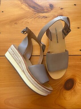 Lucky Brand Taupe Wedge Espadrille Sandals